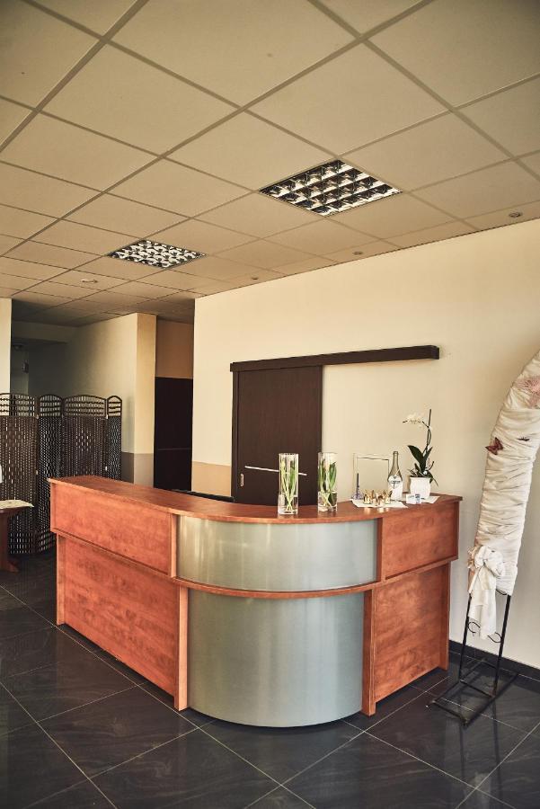 Hotel AB Tychy Buitenkant foto