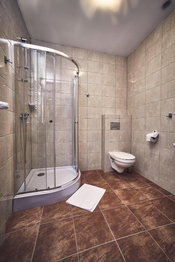 Hotel AB Tychy Buitenkant foto