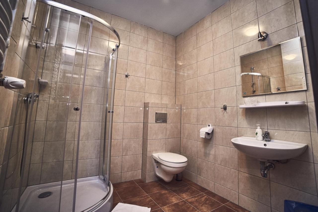 Hotel AB Tychy Buitenkant foto